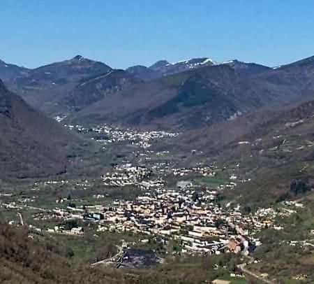 Vut El Refugio Apartment Villablino Luaran gambar