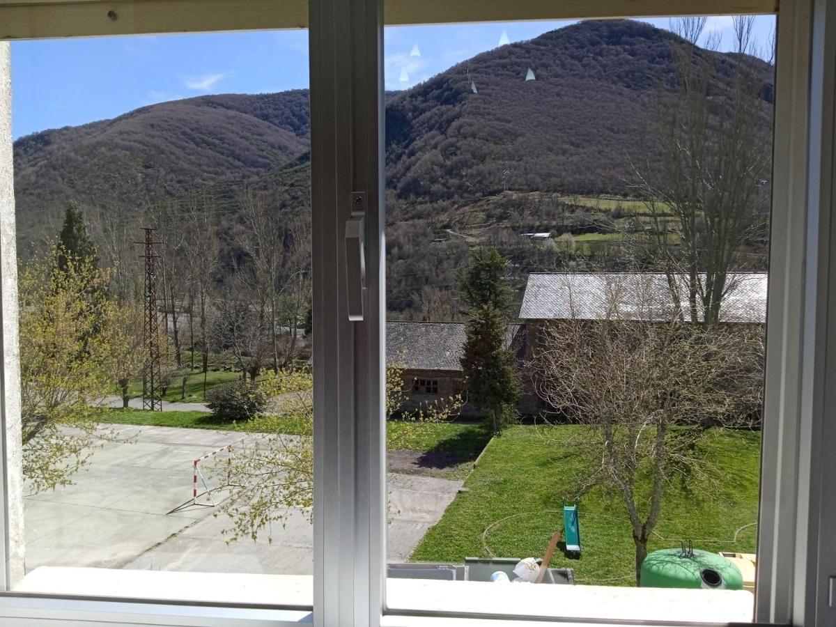Vut El Refugio Apartment Villablino Luaran gambar