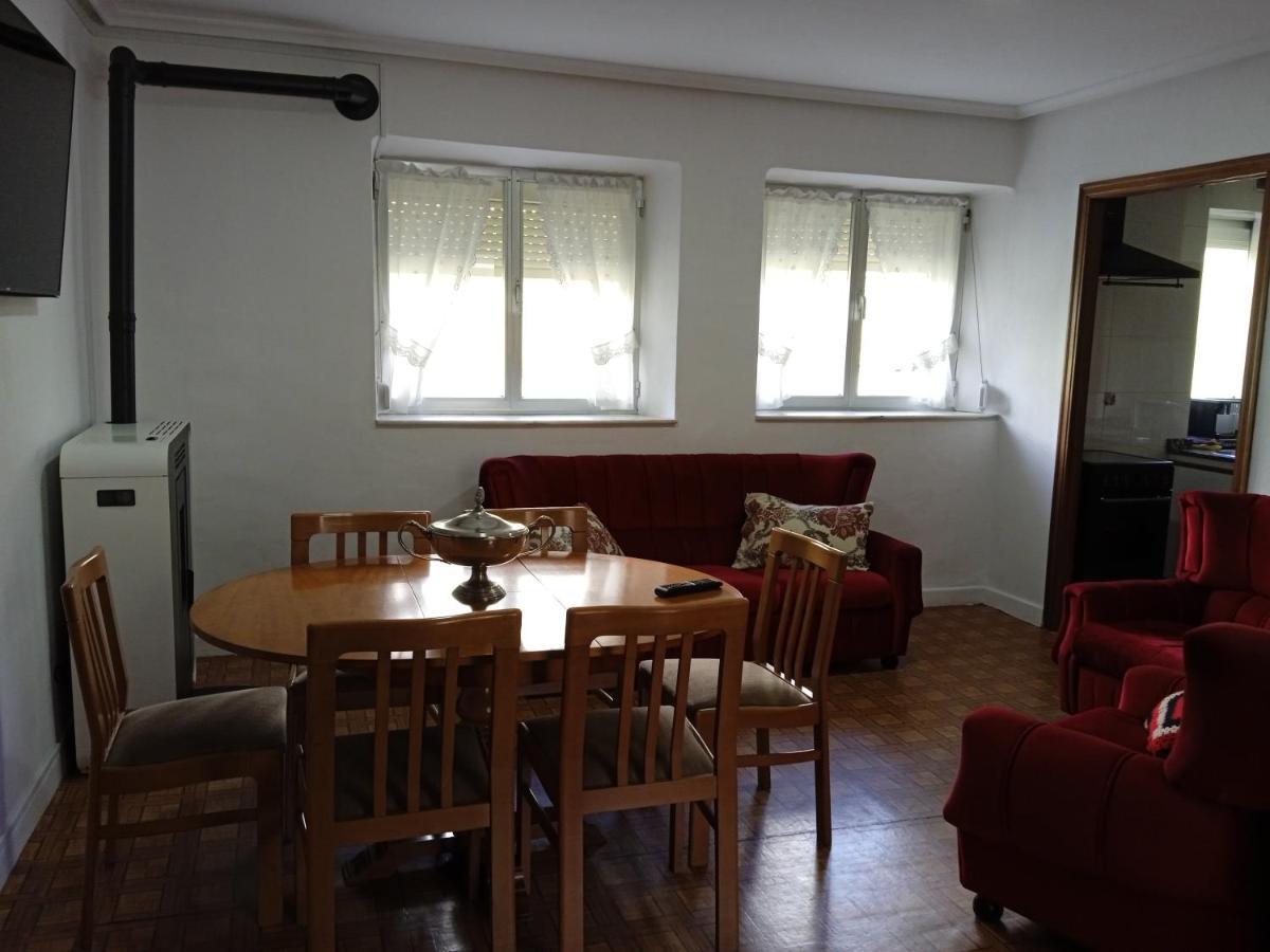 Vut El Refugio Apartment Villablino Luaran gambar